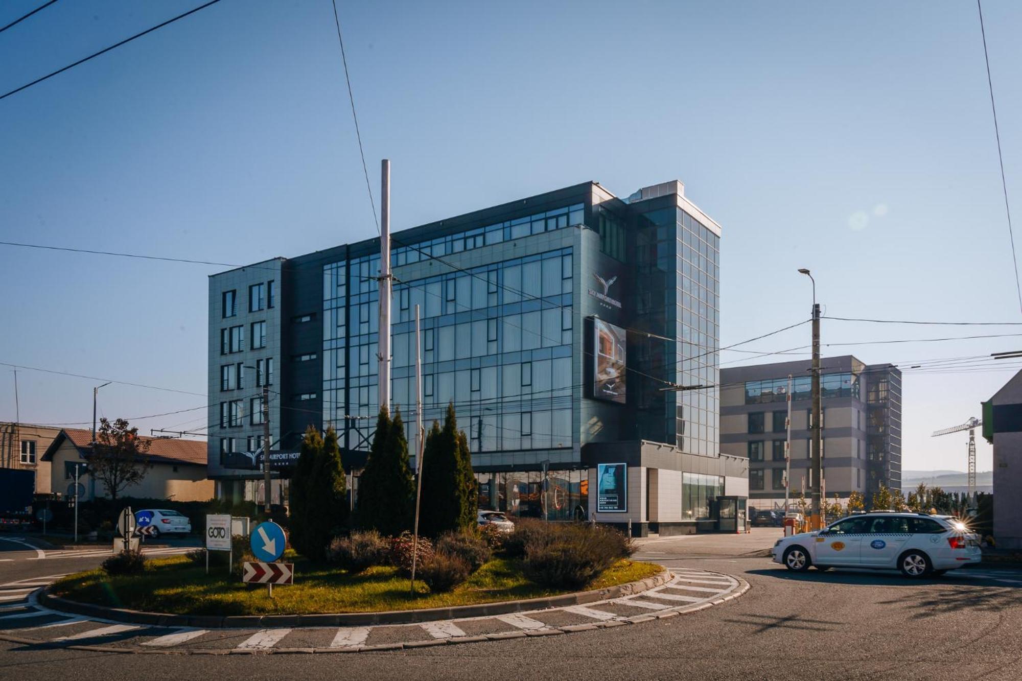 Sky Airport Hotel Cluj-Napoca Extérieur photo