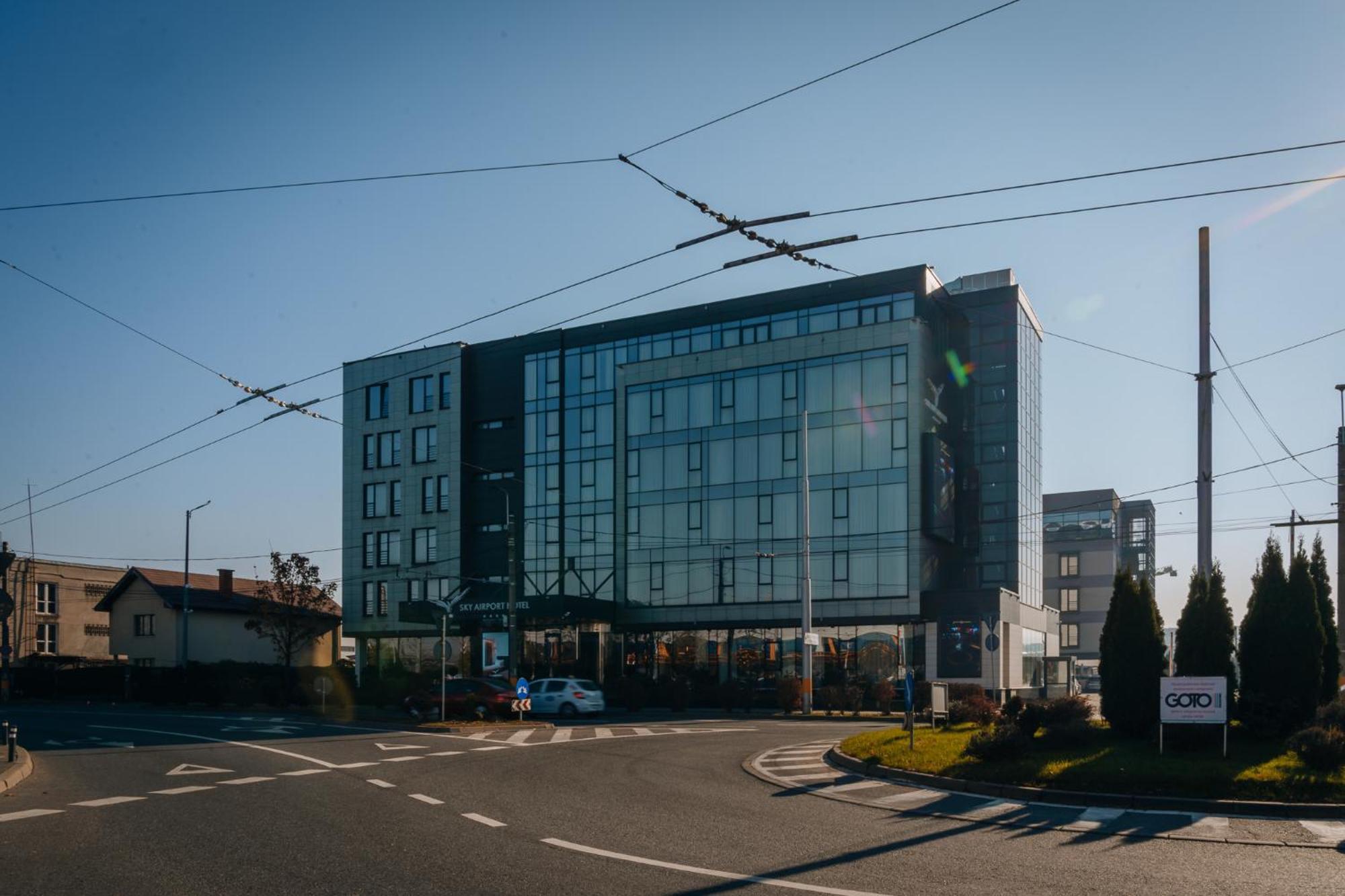 Sky Airport Hotel Cluj-Napoca Extérieur photo